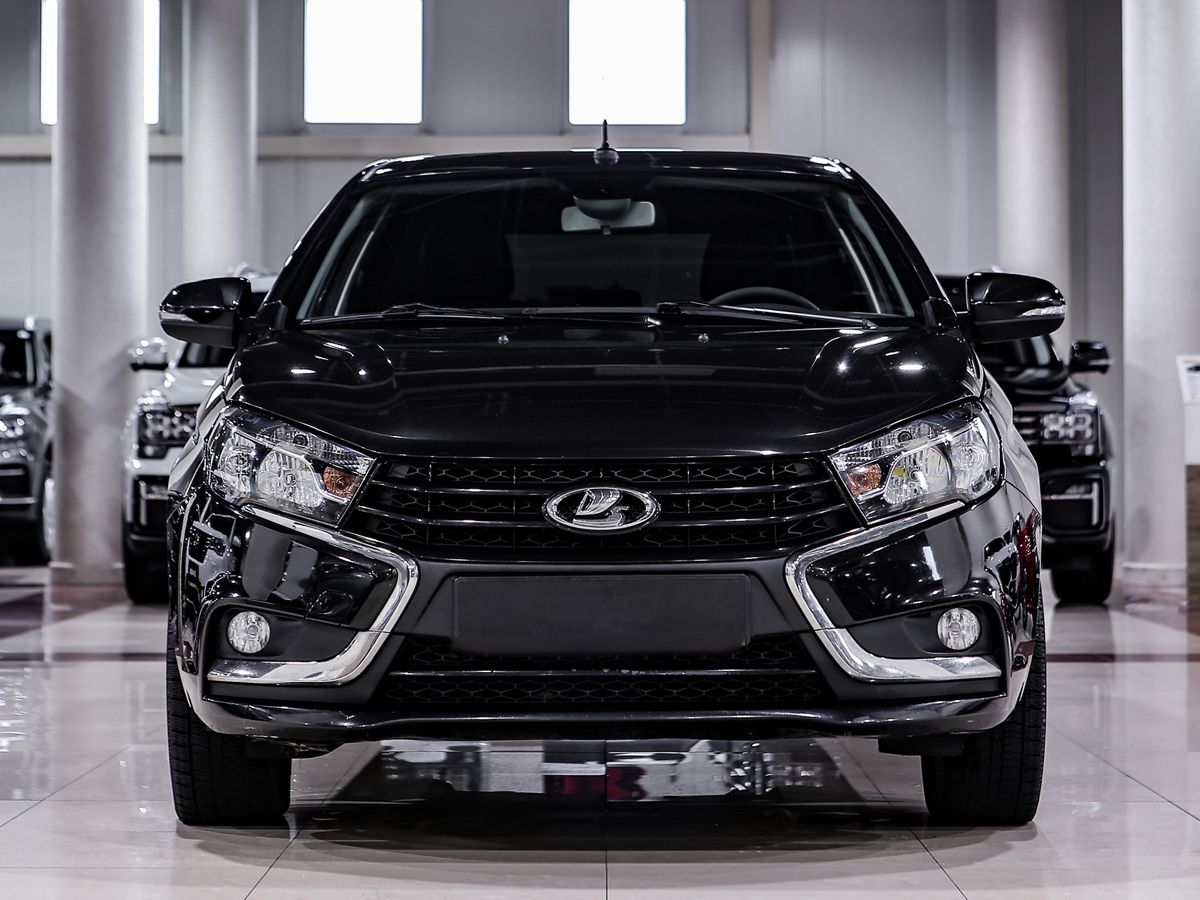 Купить Vesta с пробегом