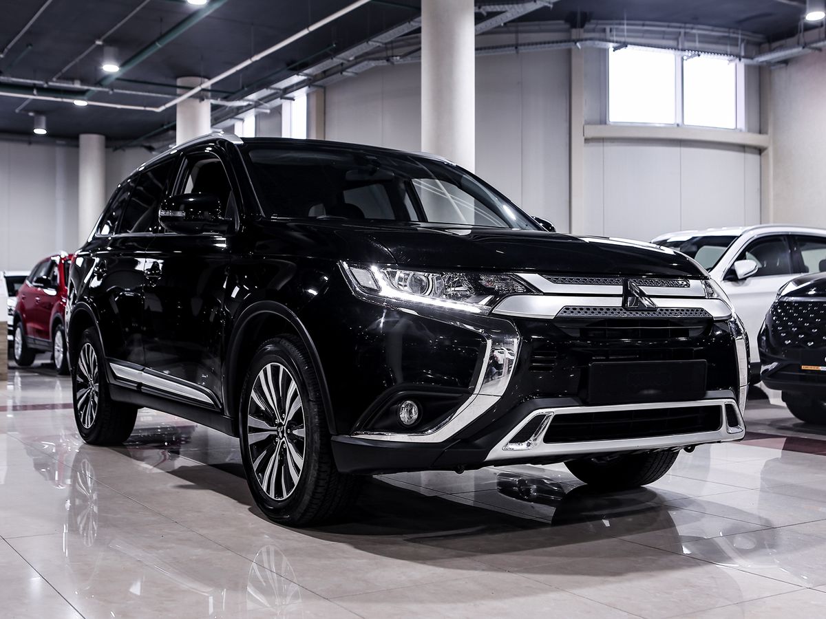 Купить Outlander с пробегом