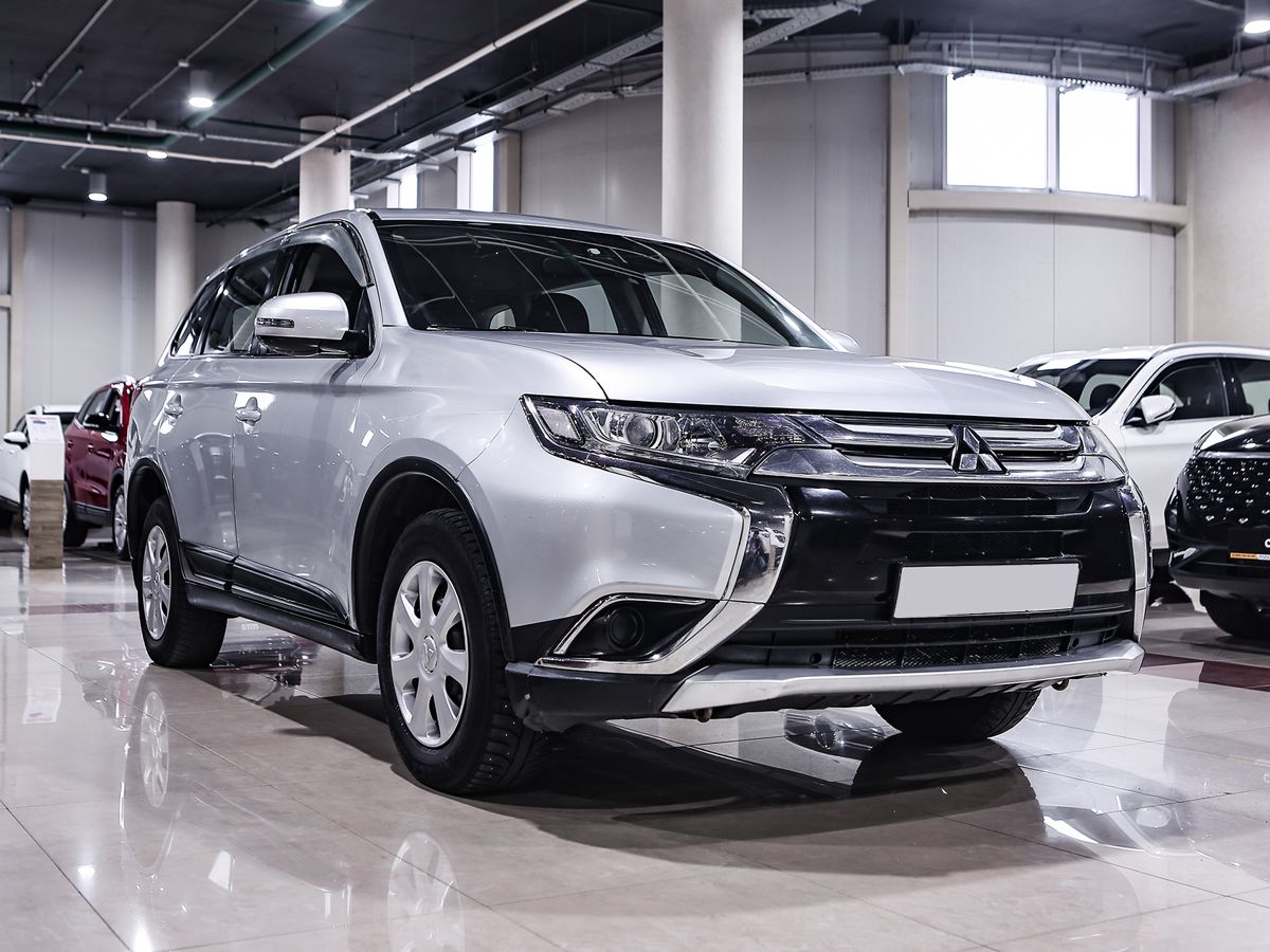 Купить Outlander с пробегом