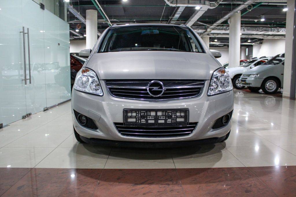 Купить Zafira с пробегом